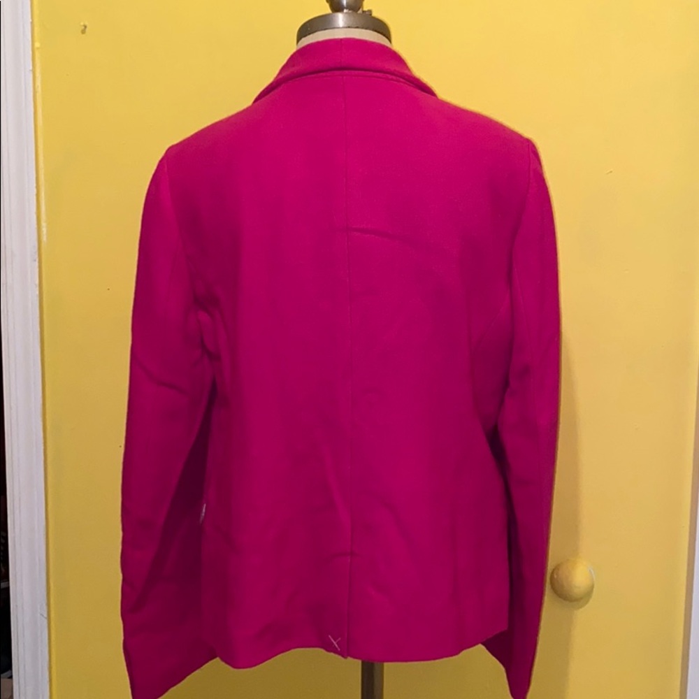Blazer - Picture 2 of 6